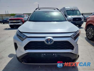 Piąte zdjęcie samochodu w środku: 2023 TOYOTA RAV4 SE VIN:4T3T6RFV2PU140074 - miniatura