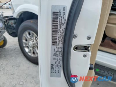 Zdjęcie 12 z 12 samochodu: 2017 RAM 3500 LARAMIE VIN:3C63R3JL2HG713087 - miniatura