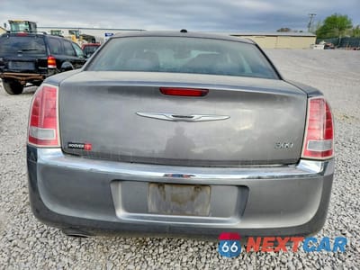 Zdjęcie 6 z 13 samochodu: 2012 CHRYSLER 300 VIN:2C3CCAAG7CH227275 - miniatura