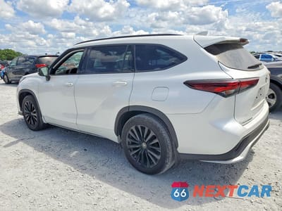 Drugie zdjęcie samochodu z przodu: 2024 TOYOTA HIGHLANDER XSE VIN:5TDKDRAH0RS538701 - miniatura
