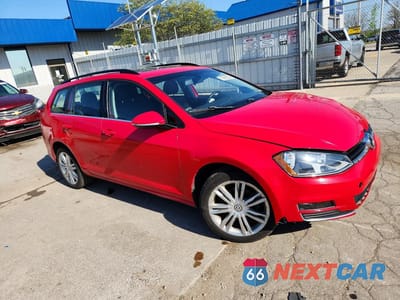 Czwarte zdjęcie samochodu z boku: 2015 VOLKSWAGEN GOLF SPORTWAGEN TDI S VIN:3VWCA7AU8FM508885 - miniatura