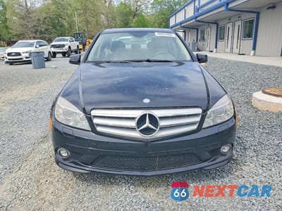 Piąte zdjęcie samochodu w środku: 2010 MERCEDES-BENZ C300 VIN:WDDGF8BB7AR094410 - miniatura