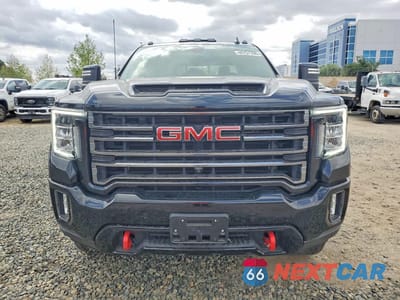 Piąte zdjęcie samochodu w środku: 2023 GMC SIERRA K2500 AT4 VIN:1GT49PE72PF176092 - miniatura