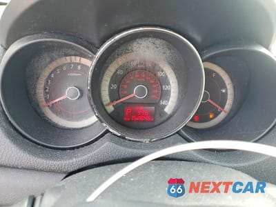 Zdjęcie 9 z 12 samochodu: 2013 KIA FORTE LX VIN:KNAFT4A2XD5738662 - miniatura