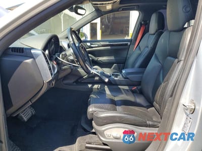 Zdjęcie 7 z 13 samochodu: 2017 PORSCHE CAYENNE SE HYBRID PLATINUM VIN:WP1AE2A25HLA69020 - miniatura