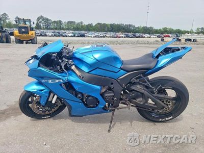 Trzecie zdjęcie samochodu z tyłu: 2024 KAWASAKI ZX1002 M VIN:JKBZXVM18RA007309 - miniatura