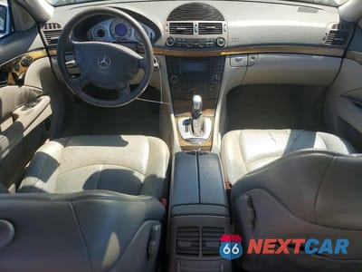 Zdjęcie 8 z 13 samochodu: 2003 MERCEDES-BENZ E 320 VIN:WDBUF65J03A267768 - miniatura