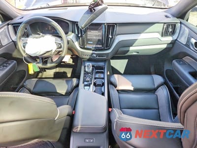 Zdjęcie 8 z 14 samochodu: 2024 VOLVO XC60 ULTIMATE VIN:YV4H60DJ4R1907827 - miniatura