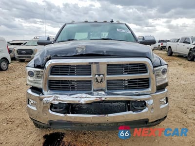 Piąte zdjęcie samochodu w środku: 2018 RAM 3500 LARAMIE VIN:3C63RRJLXJG413290 - miniatura
