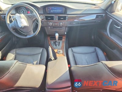 Zdjęcie 8 z 12 samochodu: 2011 BMW 328 XI VIN:WBAPK7C59BF085507 - miniatura
