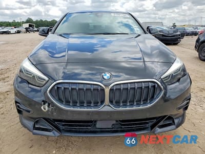 Piąte zdjęcie samochodu w środku: 2021 BMW 228XI VIN:WBA73AK05M7H53030 - miniatura