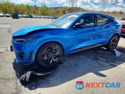 2025 FORD MUSTANG MACH-E GT 3FMTK4SX7SMA09010 - główne zdjęcie licytacji z USA - miniatura