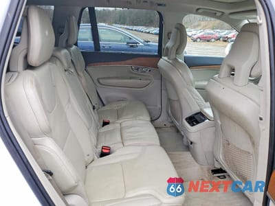 Zdjęcie 11 z 13 samochodu: 2016 VOLVO XC90 T6 VIN:YV4A22PL4G1016097 - miniatura