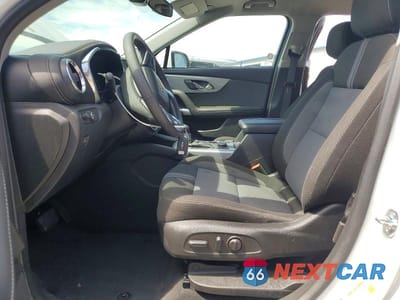 Zdjęcie 7 z 14 samochodu: 2025 CHEVROLET BLAZER 2LT VIN:3GNKBCR46SS203889 - miniatura