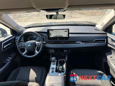 Zdjęcie 7 z 10 samochodu: 2025 MITSUBISHI OUTLANDER ES VIN:JA4J3UA81SZ036733 - miniatura