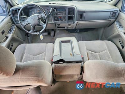 Zdjęcie 8 z 12 samochodu: 2005 CHEVROLET AVALANCHE C1500 VIN:3GNEC12Z35G204011 - miniatura