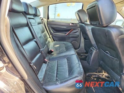 Zdjęcie 10 z 12 samochodu: 2003 VOLKSWAGEN PASSAT GLX VIN:WVWRH63BX3P456177 - miniatura