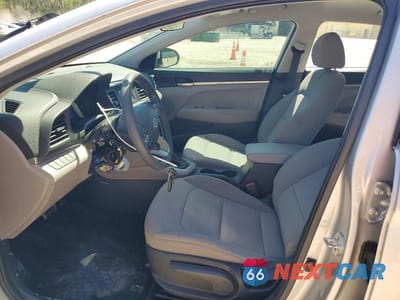 Zdjęcie 7 z 12 samochodu: 2020 HYUNDAI ELANTRA SE VIN:5NPD74LF6LH504175 - miniatura