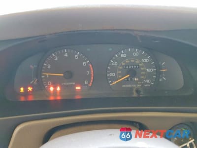 Zdjęcie 9 z 12 samochodu: 1996 TOYOTA CAMRY DX VIN:JT2BG12K5T0393869 - miniatura