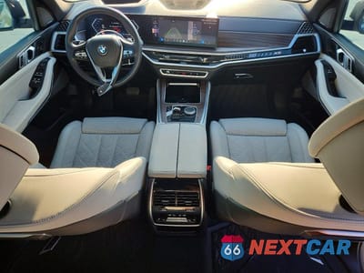 Zdjęcie 8 z 12 samochodu: 2025 BMW X5 XDRIVE40I VIN:5UX23EU01S9Y95373 - miniatura