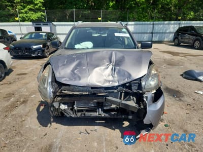 Piąte zdjęcie samochodu w środku: 2015 NISSAN ROGUE SELECT S VIN:JN8AS5MT8FW660829 - miniatura