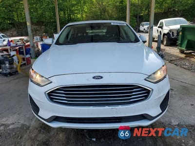 Piąte zdjęcie samochodu w środku: 2019 FORD FUSION SE VIN:3FA6P0HD9KR107845 - miniatura