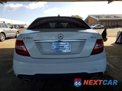 Zdjęcie 6 z 12 samochodu: 2012 MERCEDES-BENZ C 300 4MATIC VIN:WDDGF8BB0CR238124 - miniatura