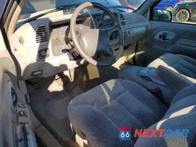 Zdjęcie 8 z 12 samochodu: 1996 CHEVROLET GMT-400 K1500 VIN:2GCEK19M0T1160335 - miniatura