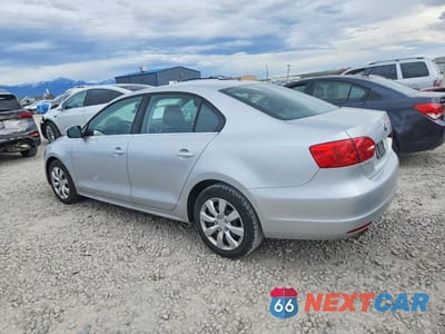 Drugie zdjęcie samochodu z przodu: 2013 VOLKSWAGEN JETTA SE VIN:3VWDP7AJXDM412455 - miniatura