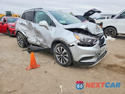Czwarte zdjęcie samochodu z boku: 2022 BUICK ENCORE PREFERRED VIN:KL4CJESM8NB561897 - miniatura