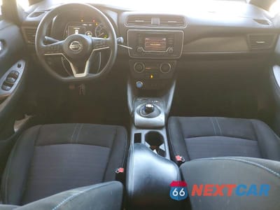 Zdjęcie 8 z 12 samochodu: 2018 NISSAN LEAF S VIN:1N4AZ1CP1JC303853 - miniatura