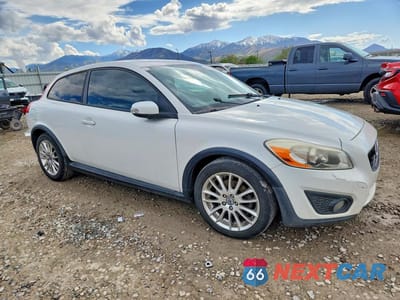 Czwarte zdjęcie samochodu z boku: 2011 VOLVO C30 T5 VIN:YV1672MK3B2198393 - miniatura