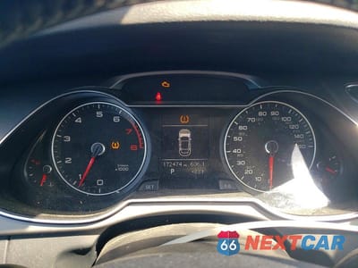 Zdjęcie 9 z 12 samochodu: 2013 AUDI A4 PREMIUM VIN:WAUAFAFL2DN016040 - miniatura