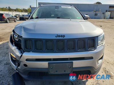 Piąte zdjęcie samochodu w środku: 2021 JEEP COMPASS LATITUDE VIN:3C4NJDBB4MT595596 - miniatura