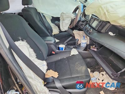 Zdjęcie 7 z 12 samochodu: 2018 TOYOTA RAV4 LE VIN:2T3BFREV0JW824299 - miniatura