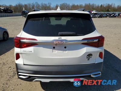 Zdjęcie 6 z 13 samochodu: 2023 KIA SELTOS S VIN:KNDEU2AA5P7438088 - miniatura