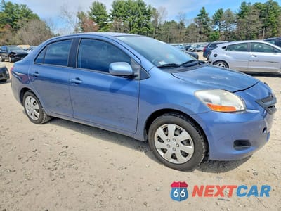 Czwarte zdjęcie samochodu z boku: 2007 TOYOTA YARIS BASE VIN:JTDBT923871052430 - miniatura
