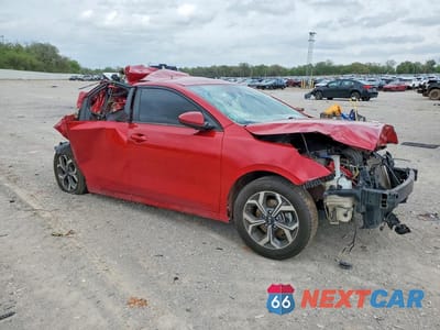 Czwarte zdjęcie samochodu z boku: 2020 KIA FORTE LXS VIN:3KPF24AD4LE176901 - miniatura
