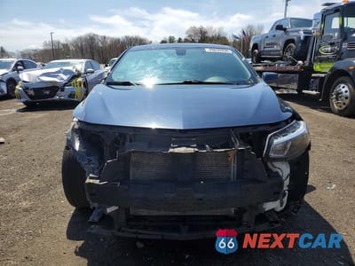 Piąte zdjęcie samochodu w środku: 2016 CHEVROLET MALIBU LT VIN:1G1ZE5ST1GF239926 - miniatura