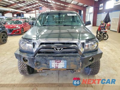 Piąte zdjęcie samochodu w środku: 2010 TOYOTA TACOMA V6 VIN:5TEUU4EN5AZ725516 - miniatura