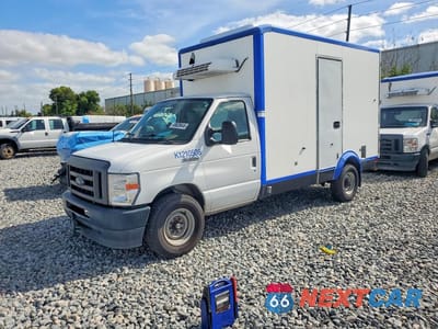 2023 FORD E350 REFRIGERATED BOX TRUCK 1FDWE3FK9PDD14783 - główne zdjęcie licytacji z USA - miniatura