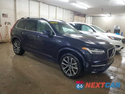 Czwarte zdjęcie samochodu z boku: 2019 VOLVO XC90 T6 MOMENTUM VIN:YV4A22PK4K1420839 - miniatura