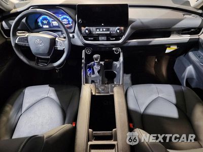 Zdjęcie 8 z 12 samochodu: 2024 TOYOTA GRAND HIGHLANDER HYBRID LIMITED VIN:5TDACAB50RS008586 - miniatura