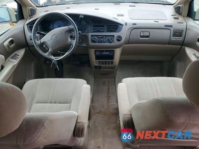 Zdjęcie 8 z 13 samochodu: 2003 TOYOTA SIENNA LE VIN:4T3ZF13C93U544580 - miniatura