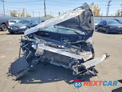 Piąte zdjęcie samochodu w środku: 2017 AUDI R8 5.2 PLUS QUATTRO VIN:WUAKBAFX8H7903290 - miniatura