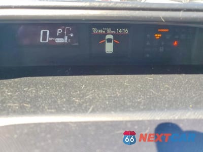 Zdjęcie 9 z 13 samochodu: 2015 TOYOTA PRIUS C THREE VIN:JTDKDTB37F1088988 - miniatura