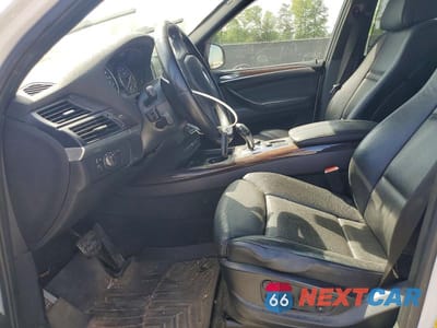 Zdjęcie 7 z 12 samochodu: 2013 BMW X5 XDRIVE50I VIN:5UXZV8C52DL426919 - miniatura