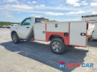 Drugie zdjęcie samochodu z przodu: 2022 RAM 3500 VIN:3C7WR8AJ4NG320093 - miniatura
