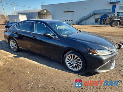 Czwarte zdjęcie samochodu z boku: 2019 LEXUS ES 300H BASE VIN:JTHB21B1XK2047850 - miniatura