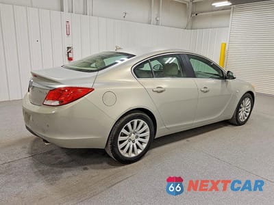 Trzecie zdjęcie samochodu z tyłu: 2011 BUICK REGAL CXL VIN:W04GV5EV6B1103268 - miniatura